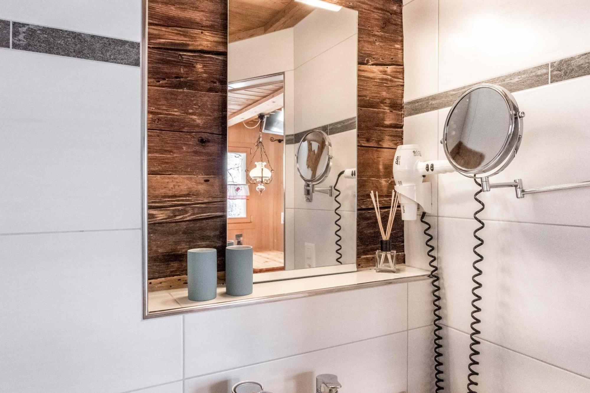 Eigerhome - The Mit Wellness - Griwa Rent Ag Apartment *